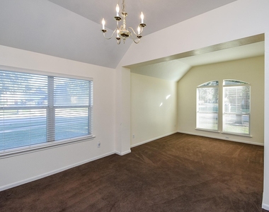 20802 Oak Rain Court - Photo Thumbnail 2