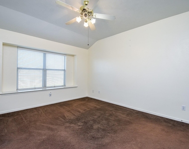 20802 Oak Rain Court - Photo Thumbnail 11
