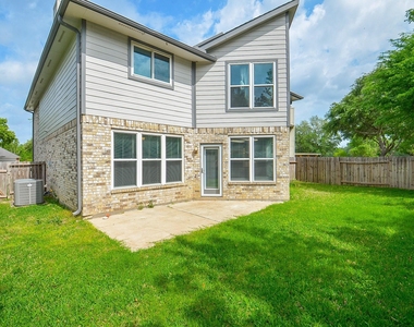 6211 Pebble Canyon Court - Photo Thumbnail 30