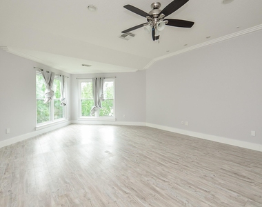 6211 Pebble Canyon Court - Photo Thumbnail 17