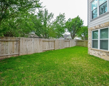 6211 Pebble Canyon Court - Photo Thumbnail 31