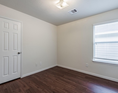 14942 Hidalgo Valley Lane - Photo Thumbnail 13