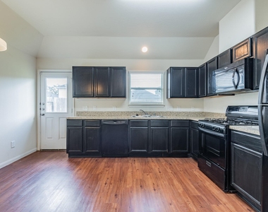 14942 Hidalgo Valley Lane - Photo Thumbnail 9
