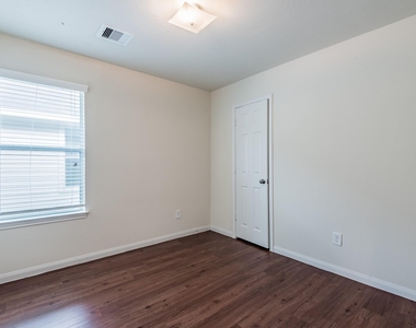 14942 Hidalgo Valley Lane - Photo Thumbnail 14
