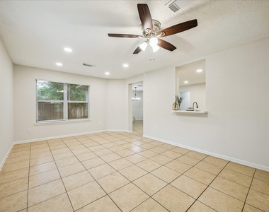 5239 Sugar Bush Drive - Photo Thumbnail 3