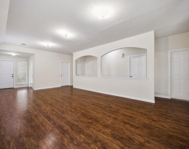 21431 Wilona Way - Photo Thumbnail 3