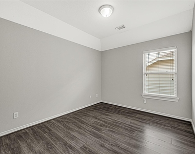 30414 Avera Creek Drive - Photo Thumbnail 19