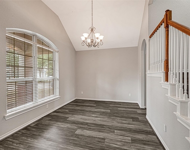 30414 Avera Creek Drive - Photo Thumbnail 5