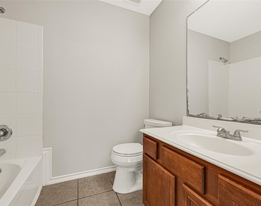 30414 Avera Creek Drive - Photo Thumbnail 20