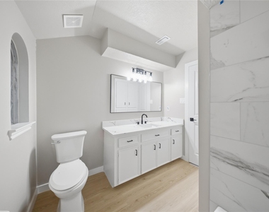 13903 Charlynn Oaks Dr - Photo Thumbnail 31