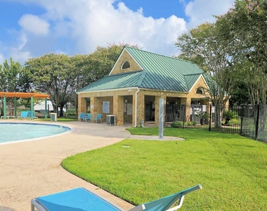7307 Coldstone Creek Court - Photo Thumbnail 15