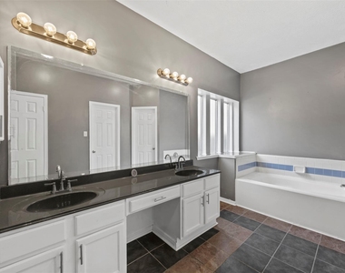 19119 Timber Trace Drive - Photo Thumbnail 14