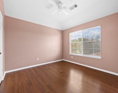 19119 Timber Trace Drive - Photo Thumbnail 16