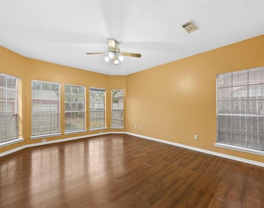 19119 Timber Trace Drive - Photo Thumbnail 12