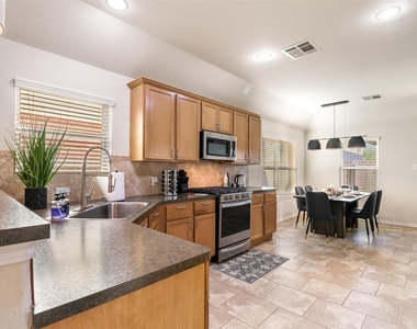 14039 Embrystone Lane - Photo Thumbnail 8