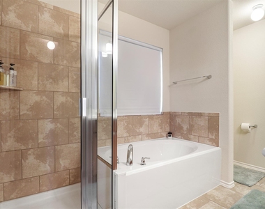 14039 Embrystone Lane - Photo Thumbnail 15