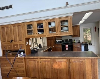 98 Old Blaisdell - Photo Thumbnail 4