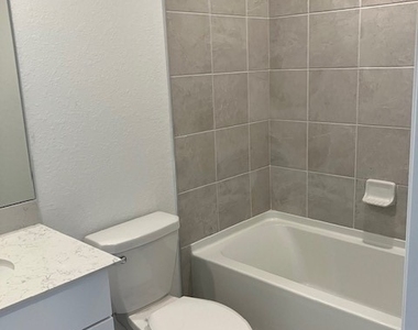 14316 Oviedo Place - Photo Thumbnail 5