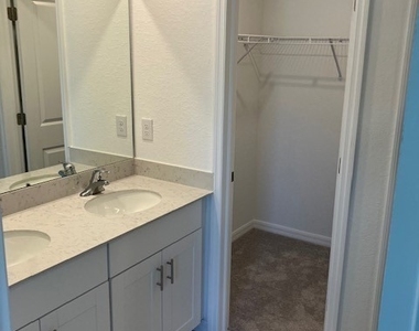 14316 Oviedo Place - Photo Thumbnail 9