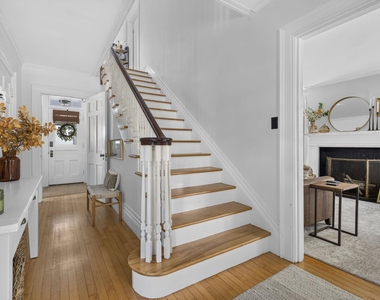 1189 Union - Photo Thumbnail 14