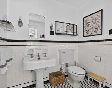 1189 Union - Photo Thumbnail 38