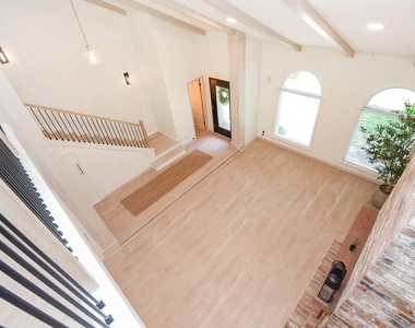 9342 Briar Forest Drive - Photo Thumbnail 32