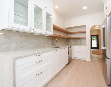 9342 Briar Forest Drive - Photo Thumbnail 21