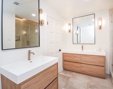 9342 Briar Forest Drive - Photo Thumbnail 28