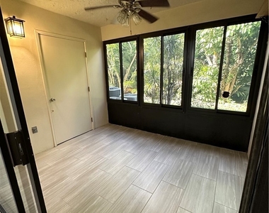 6136 Whiskey Creek Drive - Photo Thumbnail 9