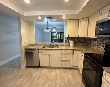 6136 Whiskey Creek Drive - Photo Thumbnail 5