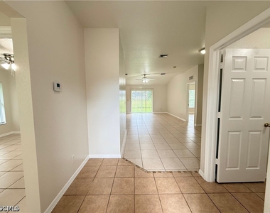 460 Windermere Drive - Photo Thumbnail 5