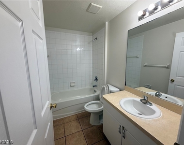 460 Windermere Drive - Photo Thumbnail 15