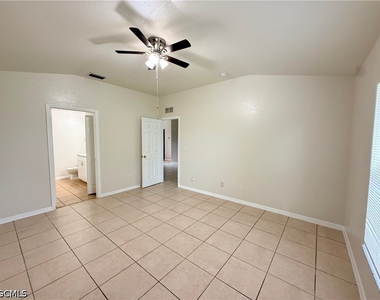 460 Windermere Drive - Photo Thumbnail 6
