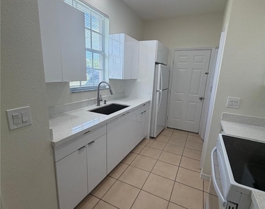 3117 25th Street Sw - Photo Thumbnail 2