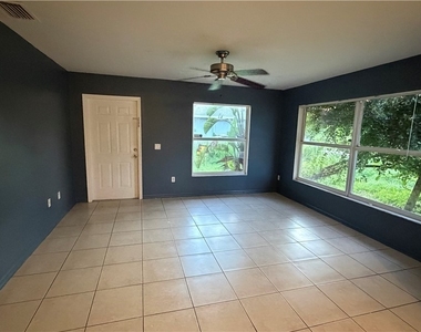 2219 Leda Avenue S - Photo Thumbnail 2