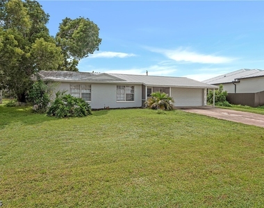 2506 Se 8th Avenue - Photo Thumbnail 1