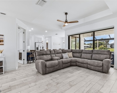 136 Kamal Parkway - Photo Thumbnail 21