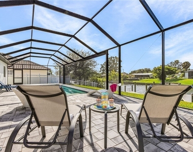 136 Kamal Parkway - Photo Thumbnail 15