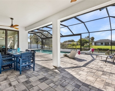 136 Kamal Parkway - Photo Thumbnail 17