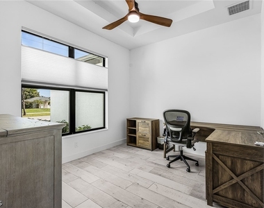 136 Kamal Parkway - Photo Thumbnail 6