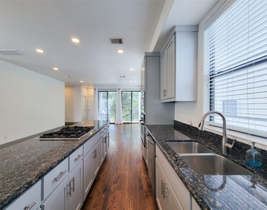 1432 Ennis Street - Photo Thumbnail 10
