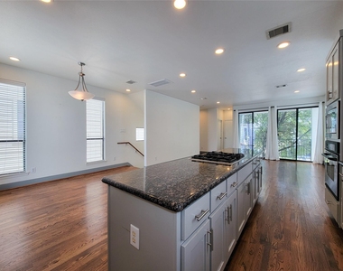 1432 Ennis Street - Photo Thumbnail 9