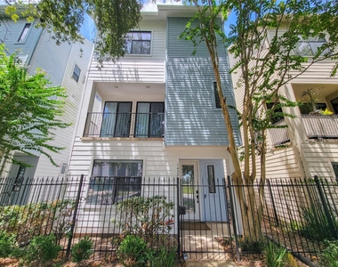 1432 Ennis Street - Photo Thumbnail 1