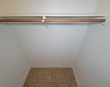 1432 Ennis Street - Photo Thumbnail 36