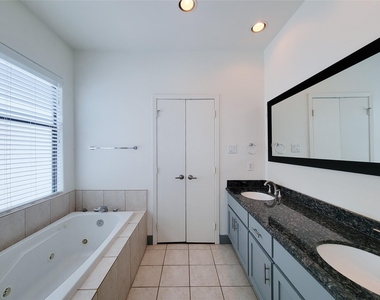 1432 Ennis Street - Photo Thumbnail 38