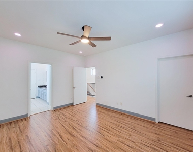 1432 Ennis Street - Photo Thumbnail 30