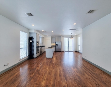 1432 Ennis Street - Photo Thumbnail 13