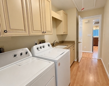3609 Se 3rd Avenue - Photo Thumbnail 8