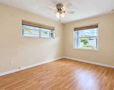 3609 Se 3rd Avenue - Photo Thumbnail 16