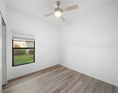 26481 Sandhill Boulevard - Photo Thumbnail 5